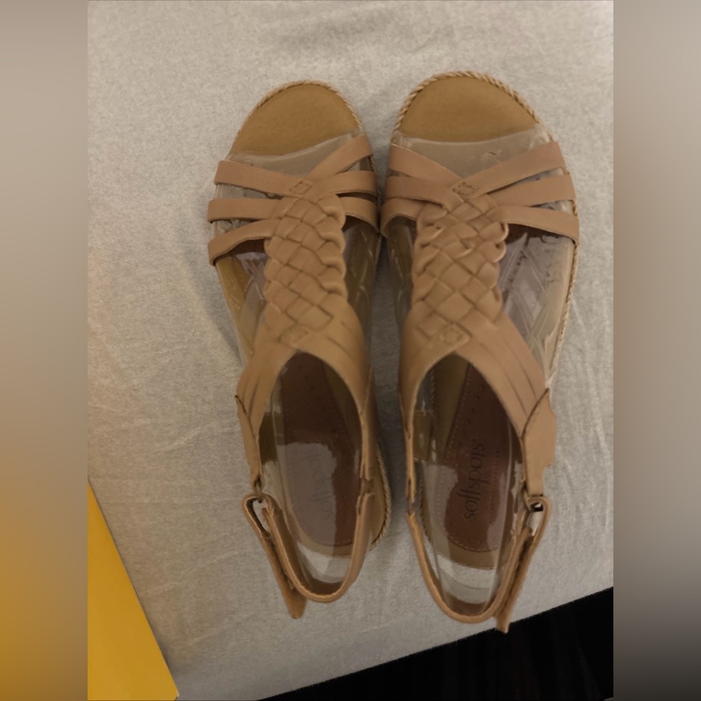 Softspots Sheela Leather Sandal, Sand, Size 6.5 W